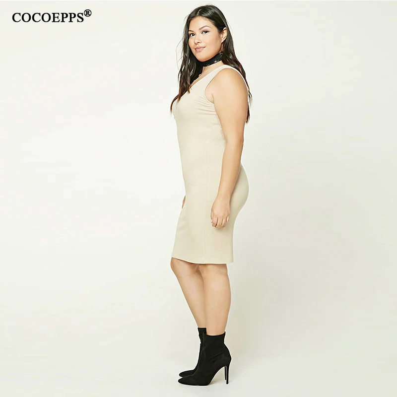 Женское платье без рукавов повседневное облегающее черное футляр большого