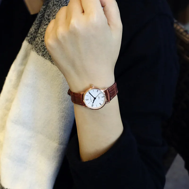 Модные простые женские часы старинные натуральная кожа кварцевые наручные
