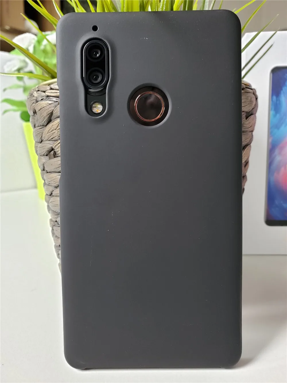Смартфон SHARP S3 SHARP AQUOS S3 4 Гб+ 64 Гб 6,0 ''FHD+ Восьмиядерный процессор Snapdragon630 Android 8,0 12 МП 3200 мАч, мобильный телефон