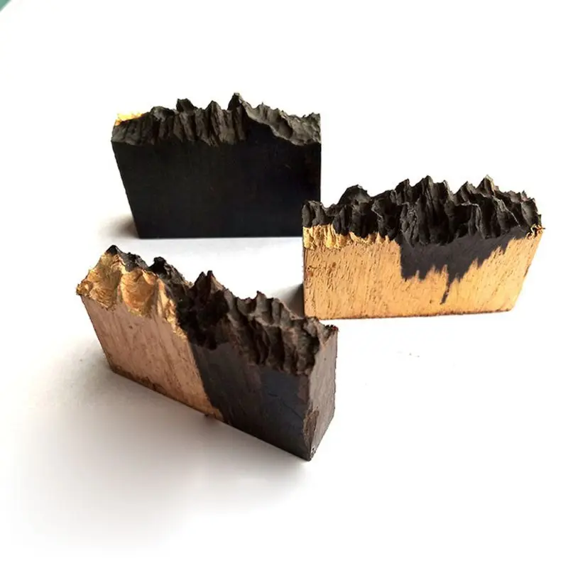 Изготовление ожерелий с подвесками из натурального сандалового дерева