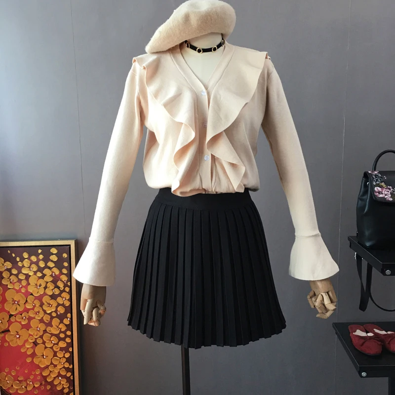 Женский вязаный кардиган ALPHALMODA с V-образным вырезом и оборками однотонный