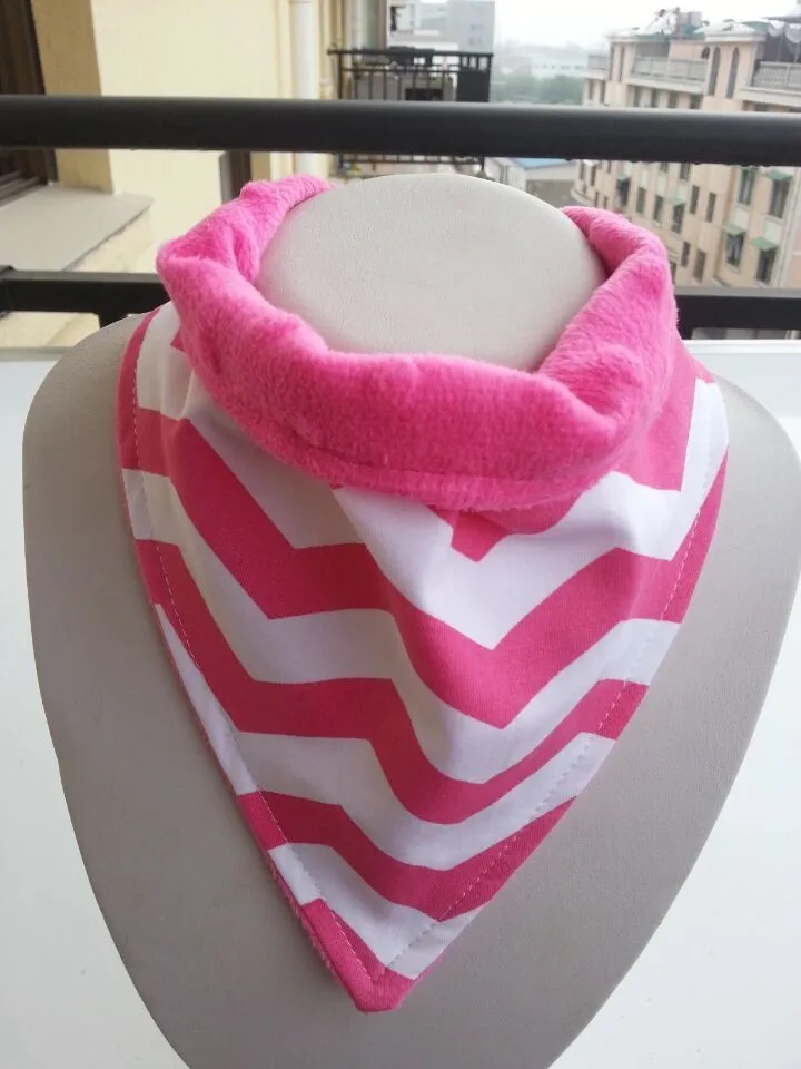 

mommy and daughter winter clothes European popular Double-face chevron cotton minky burp cloths for baby Bandana bibs