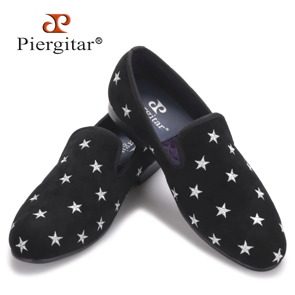 

Piergitar new British style Handmade men velvet shoes with star embroidery Party and Wedding men loafers male smoking slippers
