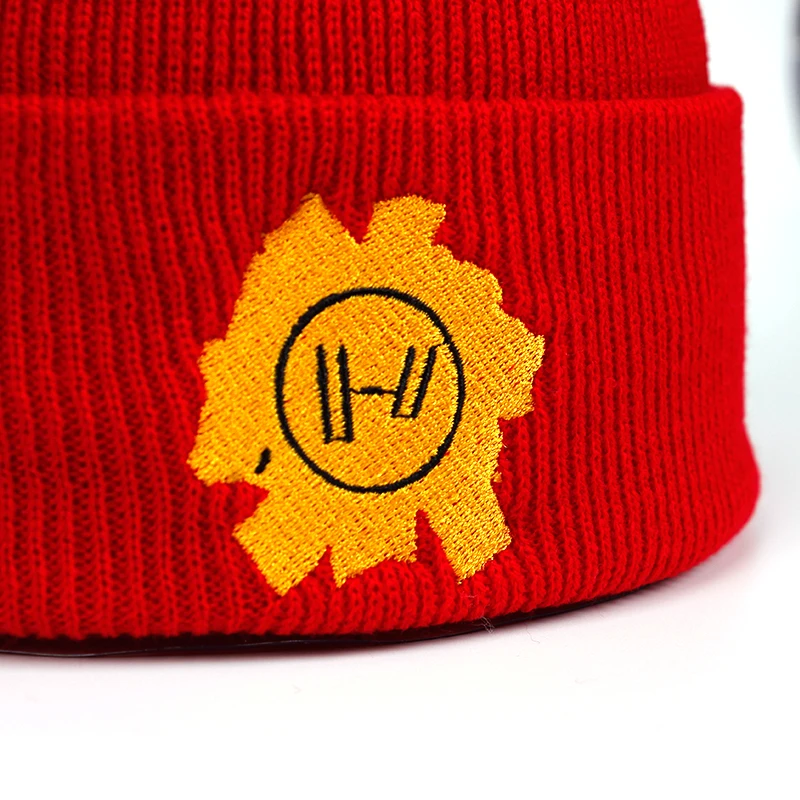 Шапка бини с вышивкой «Twenty One Pilots», аксессуары для костюмированной вечеринки, вязаная шапка, аксессуар для костюма, подарки, теплые зимние шапки Skullies
