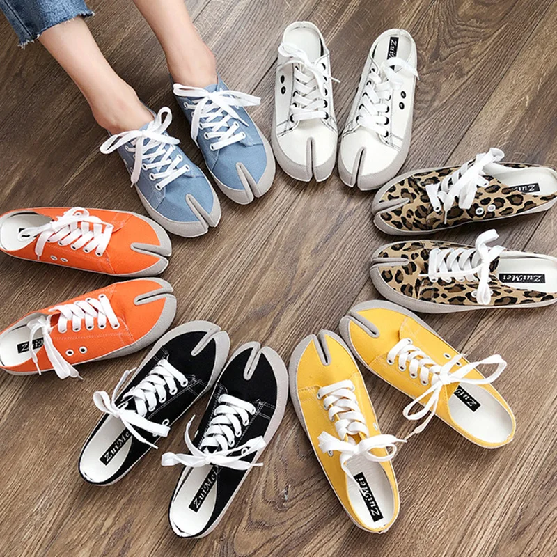 Женские слипоны на плоской подошве леопардовые белые туфли без задника шнуровке