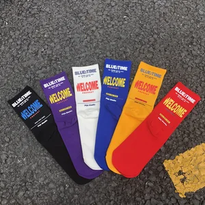 Модные Разноцветные Женские забавные повседневные хлопковые носки в стиле Харадзюку с надписями; Женские уличные носки в стиле хип-хоп для катания на коньках; Сезон осень-зима