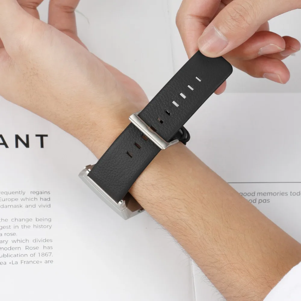 COMLYO кожаный ремешок для часов для Fitbit Ionic наручные умные часы Браслет замена Браслет для Fitbit Ionic ремешок Ремешки для наручных часов