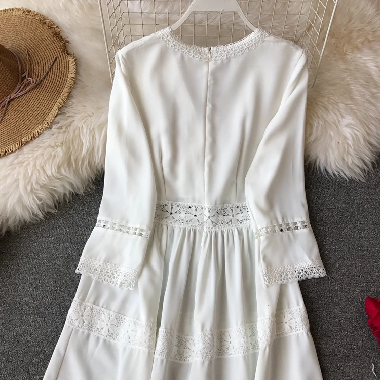 Весенне летнее платье 2020 корейское винтажное белое пикантное пляжное богемное