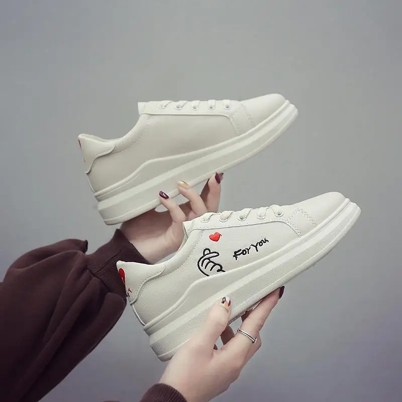 C99 Beige Женская повседневная обувь; осенние кроссовки; Модные дышащие мягкие белые туфли из искусственной кожи на платформе; Zapatos De Mujer - Цвет: C99 Beige