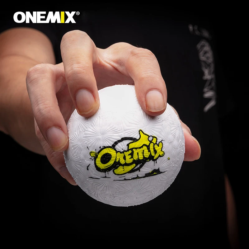 ONEMIX Energy усиливает мяч ограниченная серия изготовлен из того же материала в