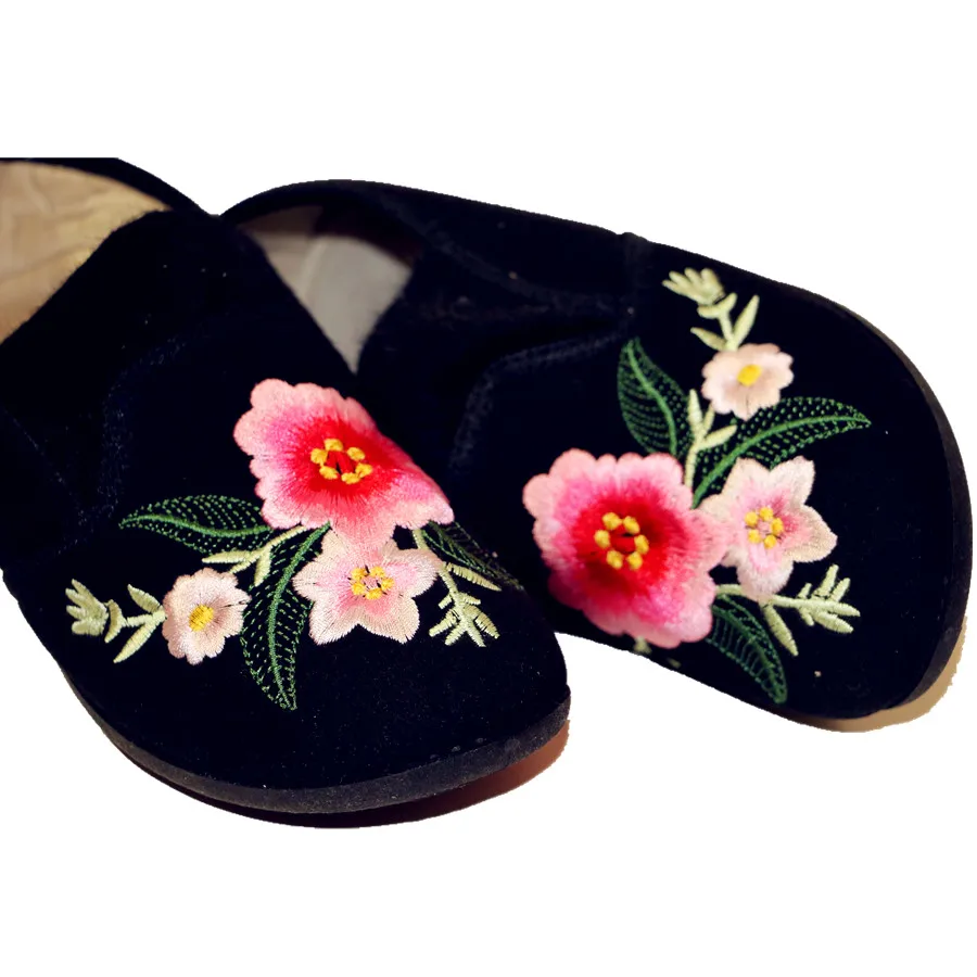 

Autumn Flat Shoes Women Slip On Shoes Ladies Loafers Casual Shoe Soft Moccasin Femme Black Footwear Vintage Flower Winter Flats