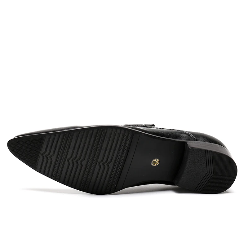 Новинка 2018 мужские кожаные туфли ручной работы с острым носком серебристые и