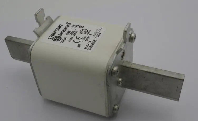 Предохранитель Bussmann super rapid 170M5882 250A 690 В предохранитель с низким