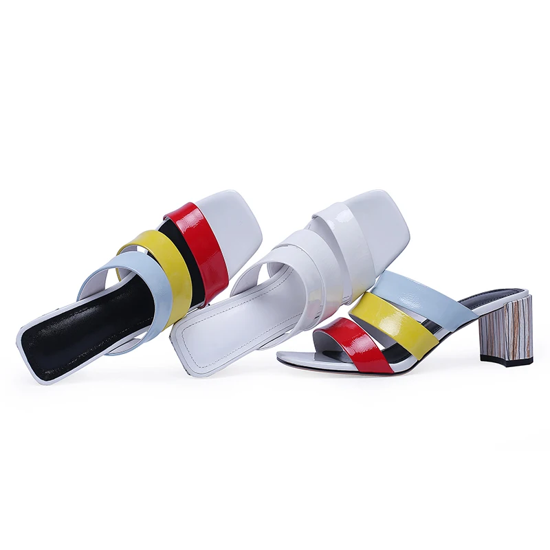 Тапочки женские из лакированного полиуретана заостренный носок на