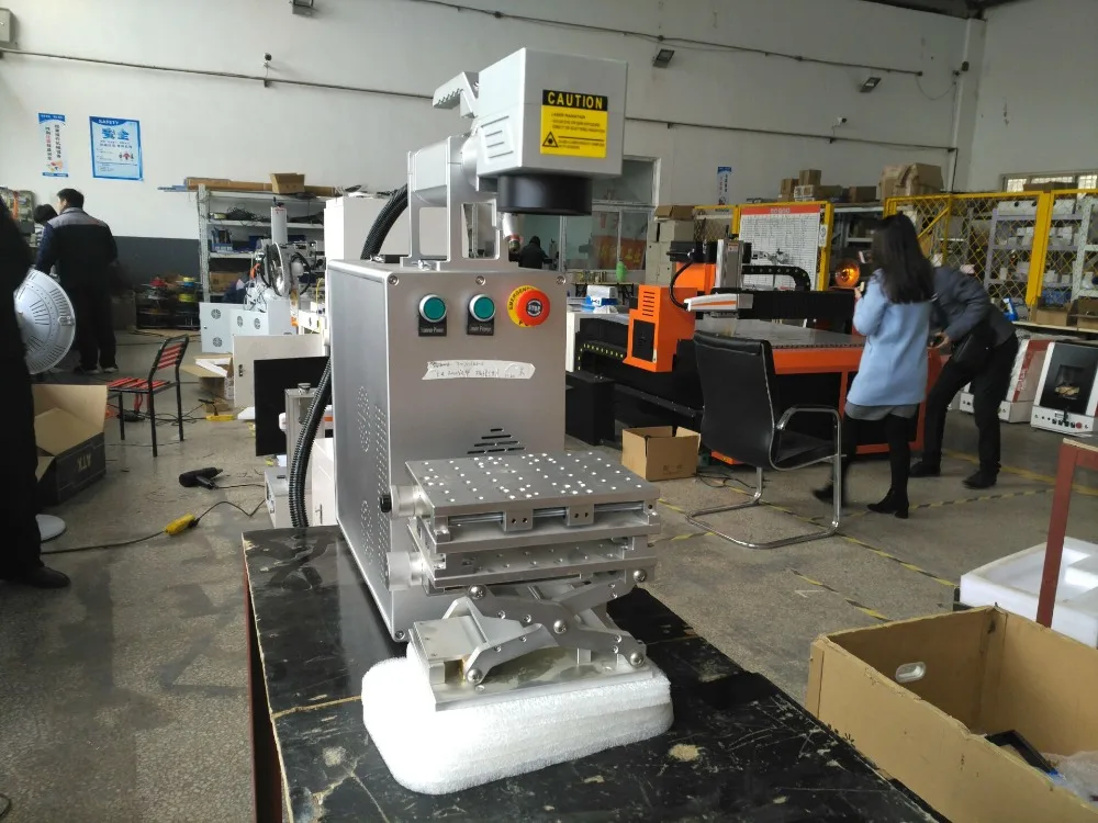 Горячий стиль Цзинань Ссылка Raycus лазерный генератор ручной маркировочный станок