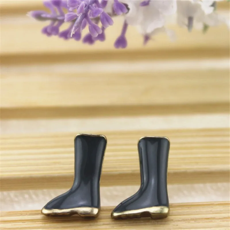 XQ 2015 Бесплатная доставка Мини Черные Серые серьги в форме ботинок новая