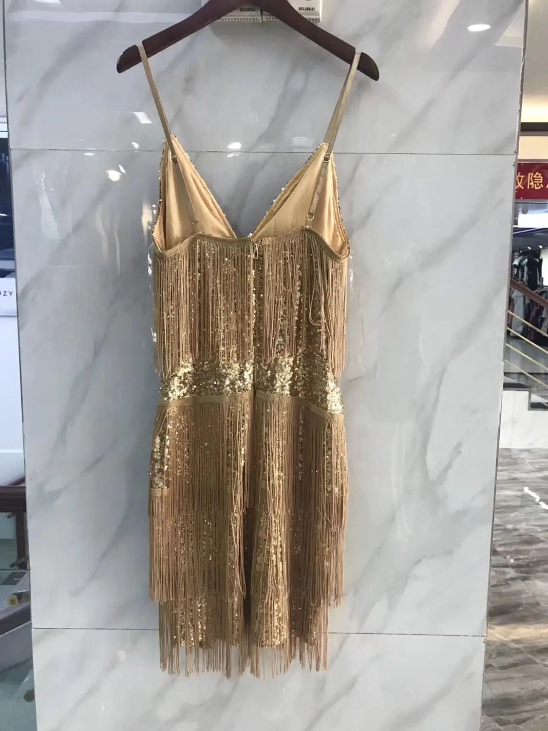 

2019 New Women gold v neck spaghetti strap sleeveless vestidos dress Bodycon bandage dress Celebrity evening dropshipping