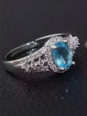 Женское кольцо из серебра 925 пробы с натуральным голубым топазом | Украшения и