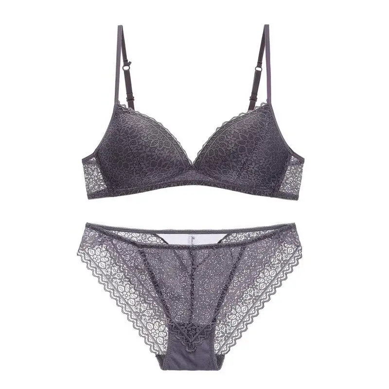 Ультратонкий кружевной комплект из бюстгальтера и трусиков с мягкой чашкой без
