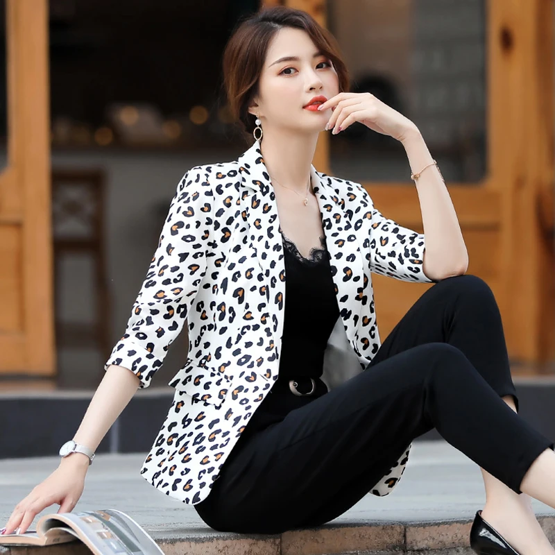 Женский блейзер в стиле ретро приталенная куртка с рукавом 2021 и одной пуговицей