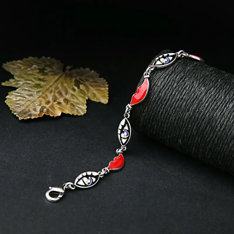 Современный женский браслет с красной эмалью восторженными зажимами ручной