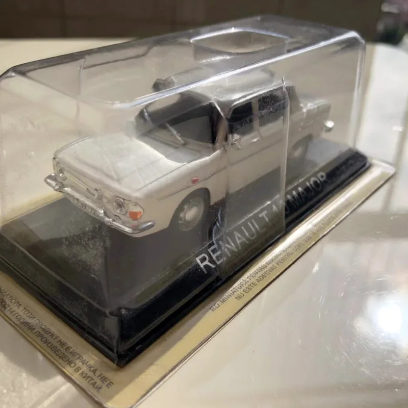 IXO 1/43 Масштаб Модель автомобиля игрушки Франция RENAULT 10 MAJOR литой металл модель