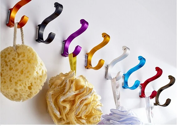 Настенная вешалка для одежды стеллаж ткань крючок настенный полосатый халат