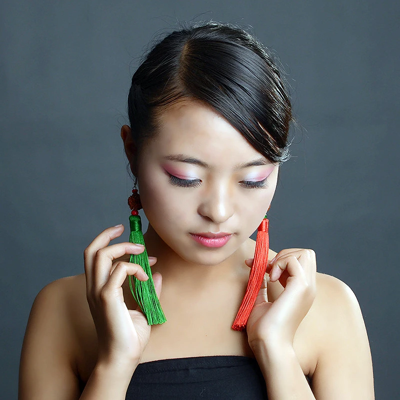 Ручной работы этнические Длинные кисточкой струны рудракша падение ананас узел