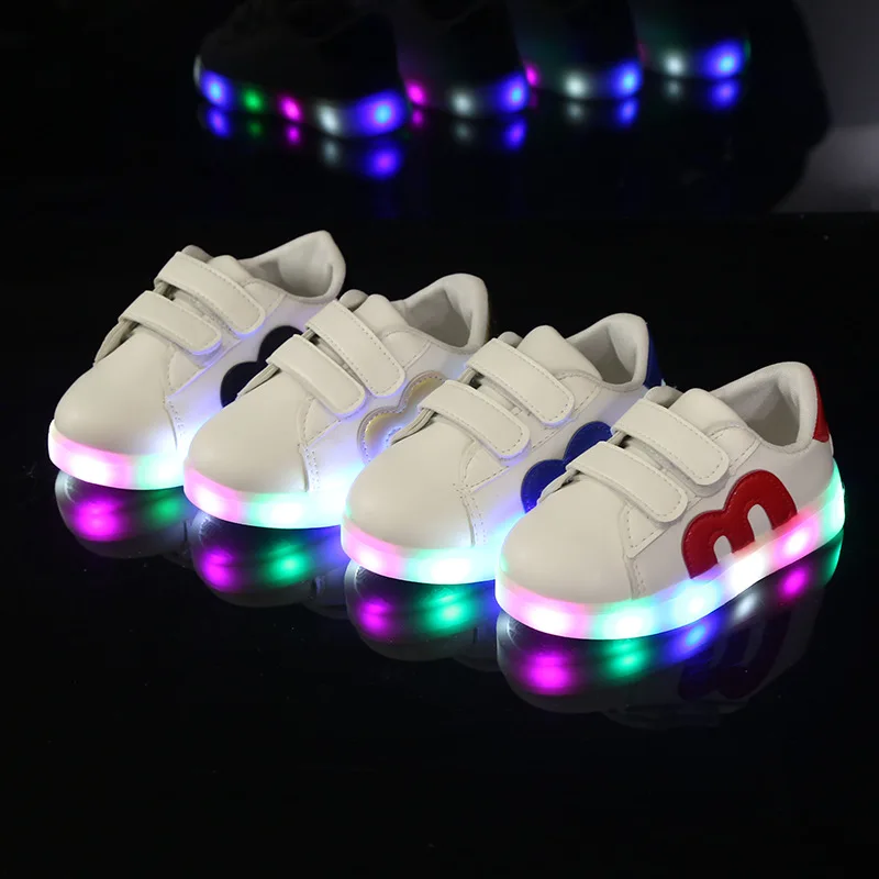 Детские светящиеся кроссовки Новинка 2017 года сезон весна брендовая повседневная