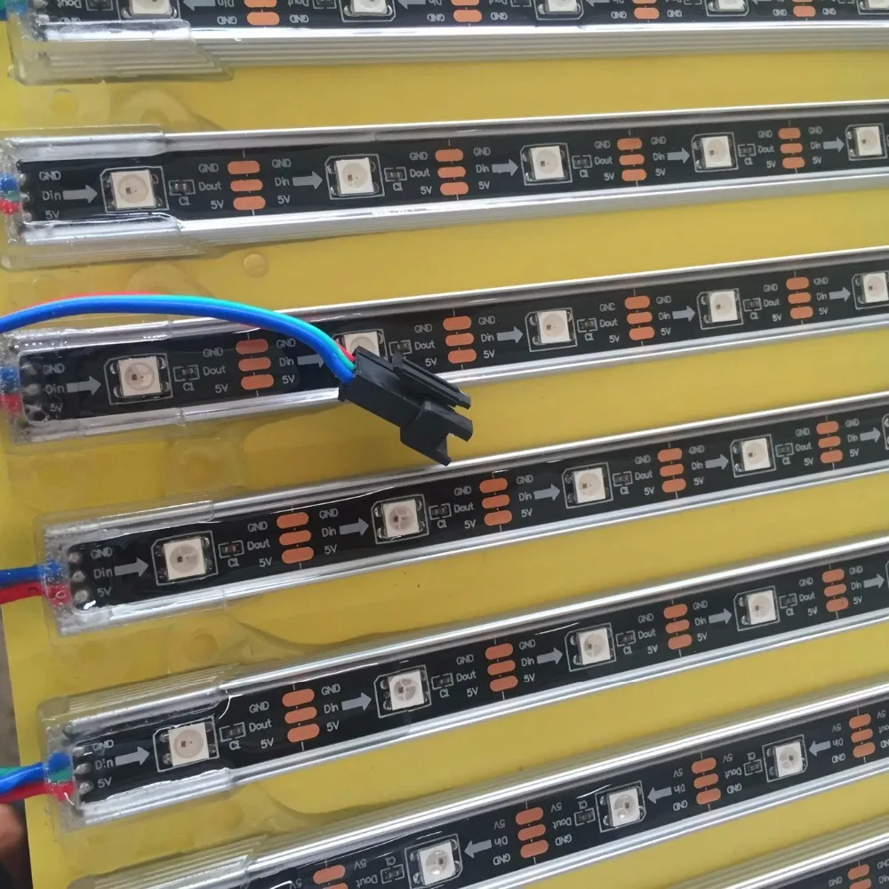 Светодиодная цифровая панель WS2812B DC5V 32LED s длиной 1 м Класс IP68 U-образный