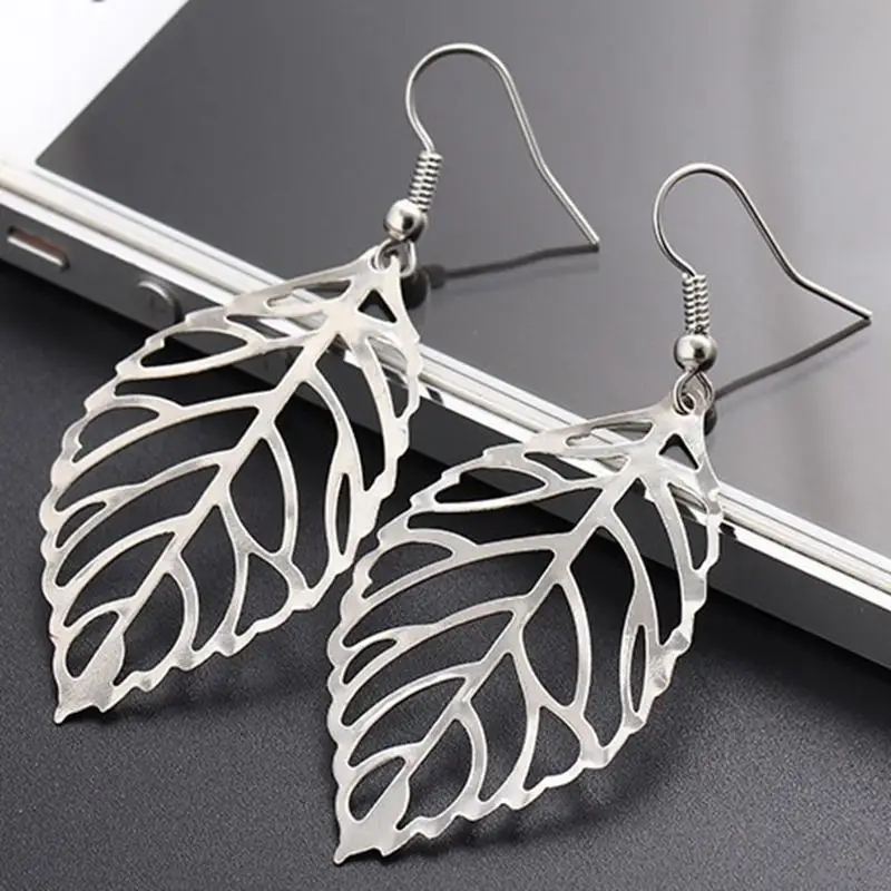 Silver Plated Корейские массивные Висячие серьги-капли, серебряные золотые полые серьги в форме листа для женщин, модные ювелирные изделия Brinco Oorbellen - Окраска металла: Silver Plated