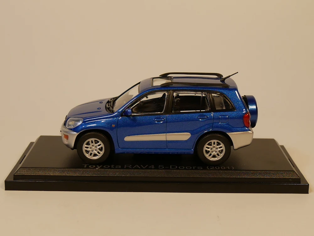Авто ИНН NOREV 1:43 toyota RAV4 2001 литьевая модель автомобиля| |