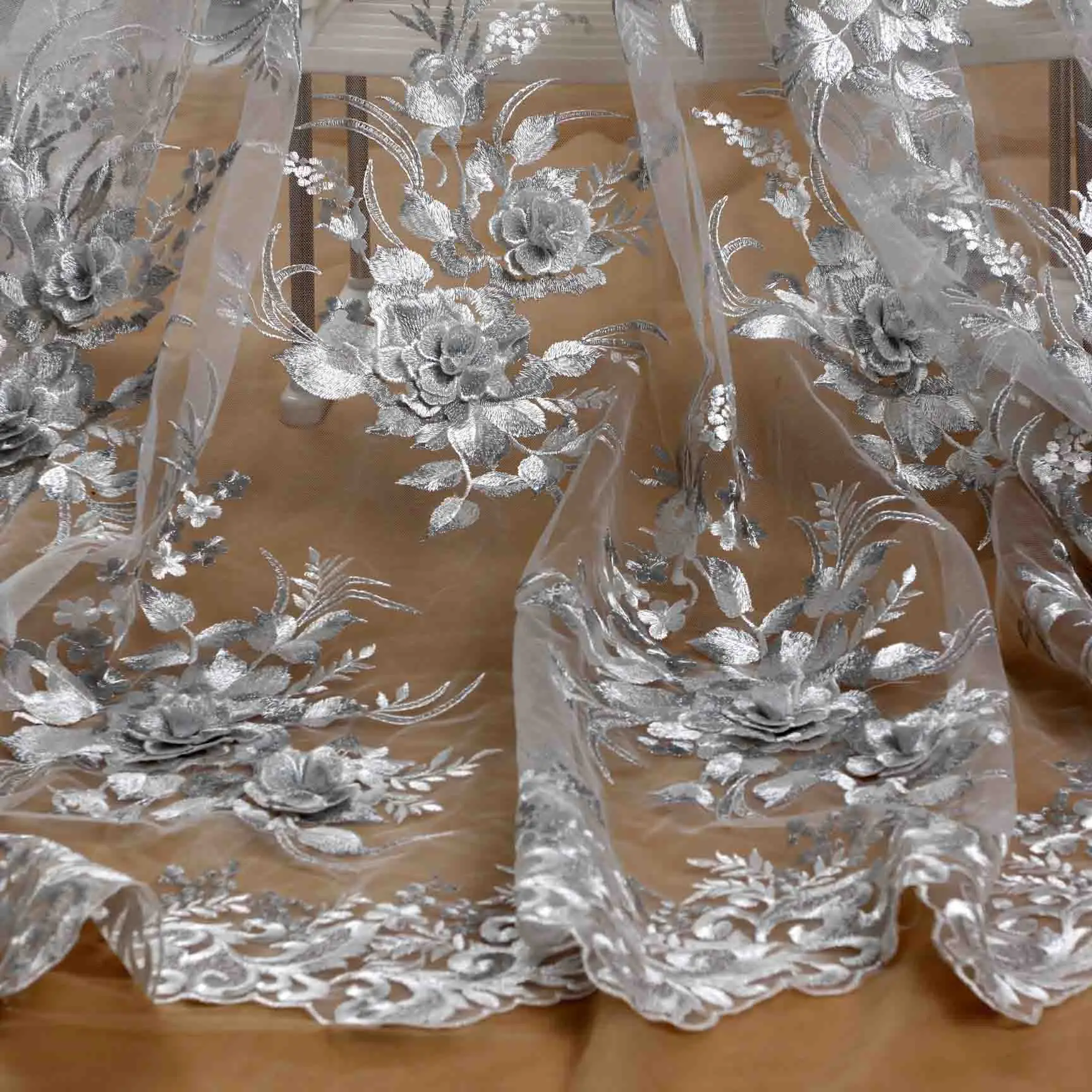 Silver white La Belleza дизайн кружева, золото 3D Цветы кружевная ткань, Розовый 3D цветы Кружевная Ткань вечернее платье кружевная ткань 1 ярд - Цвет: Silver white
