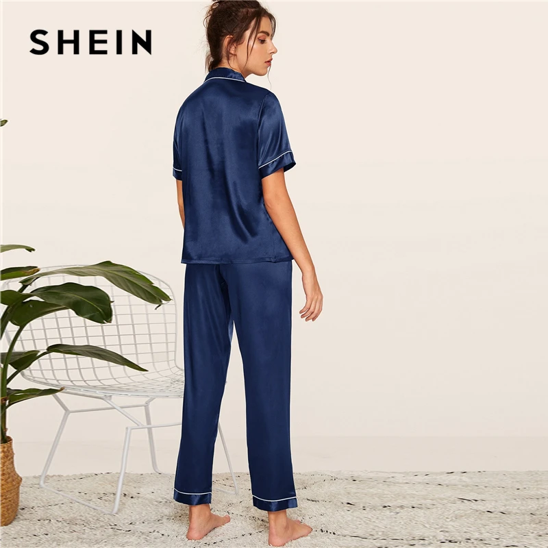 SHEIN Темно-Синяя атласная пижама с вышитыми буквами, пижамный комплект с коротким рукавом и длинными штанами, Пижама для женщин, повседневная женская пижама