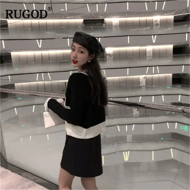 Женский трикотажный свитер RUGOD черный и белый с длинным рукавом кнопками