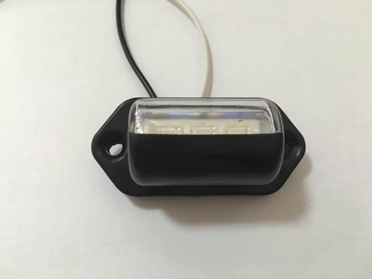 100x может занять от 10 до 30v 3 светодиода 24v грузовик номер лицензии 12v пластины