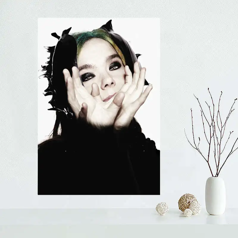 Тканевый постер на холсте с изображением Бьорка заказ шелковая ткань настенный