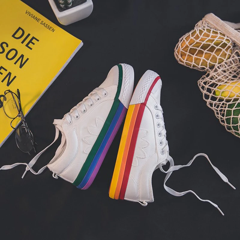 Кроссовки женские радужные на толстой подошве брендовые парусиновые сникерсы в