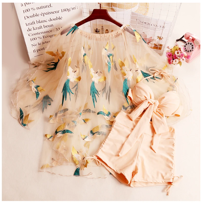 2018 новый костюм из трех предметов с делением маленькая грудь вместе Показать