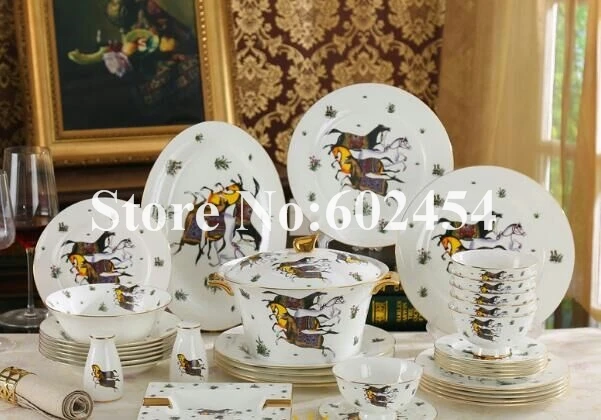 58 шт. Керамическая посуда роскошный набор посуды золотистой оправы костяные