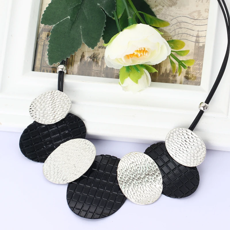 Ожерелье макси в стиле панк винтажный нагрудник чокер массивное ожерелье для