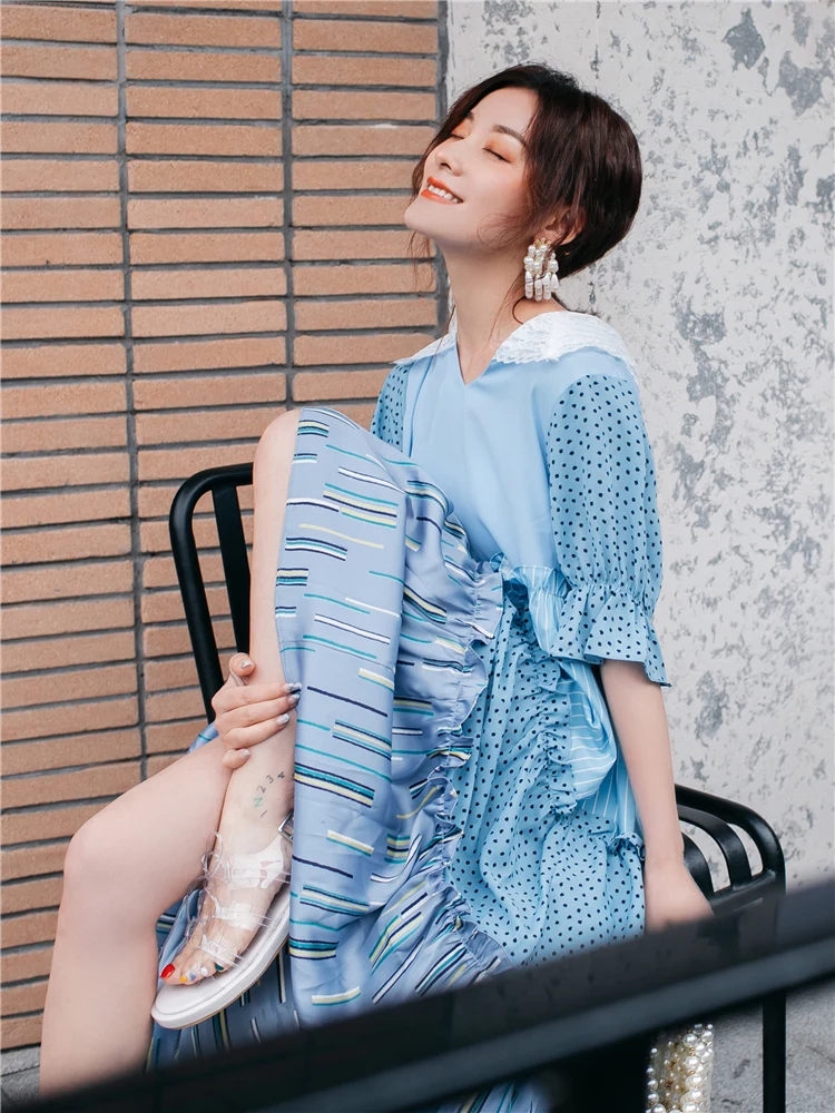 Женское платье LANMREM в горошек с отложным воротником и рукавами-фонариками модель