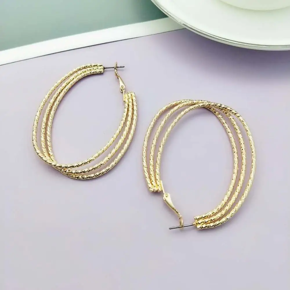 Женские серьги-кольца с золотым покрытием хорошего качества | Украшения и