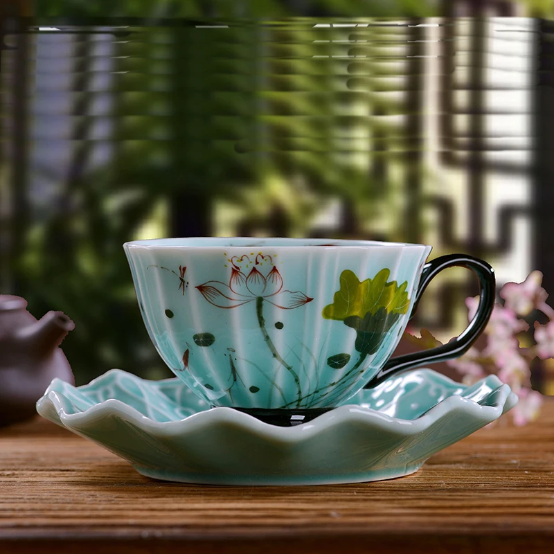 

Изысканная классическая керамическая чашка в виде лотоса с ручной росписью, элегантная пасторальная чашка для кофе из селадона