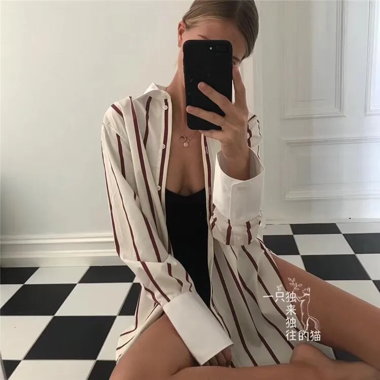 

Women Red And White Striped Silhouette Cotton Sshirt