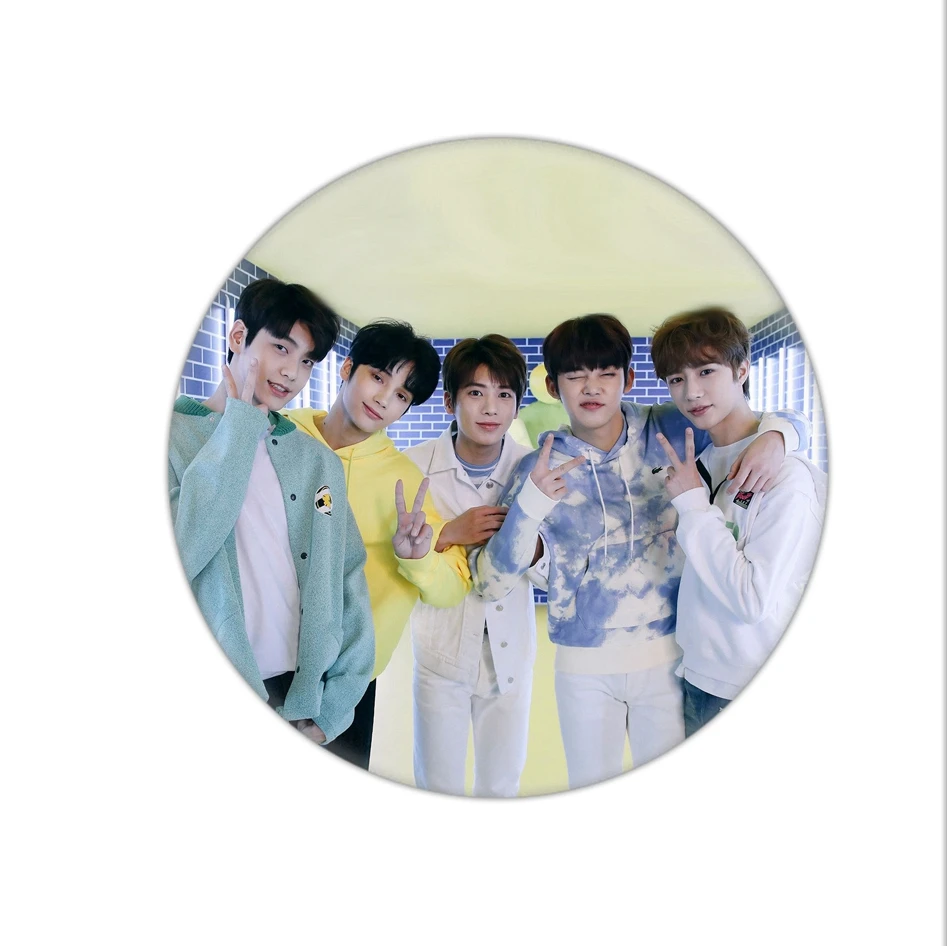 KPOP TXT TOMORROW X TOGETHER альбом брошь значок КНОПКА булавка аксессуары для одежды шляпа украшение для рюкзака - Окраска металла: 9