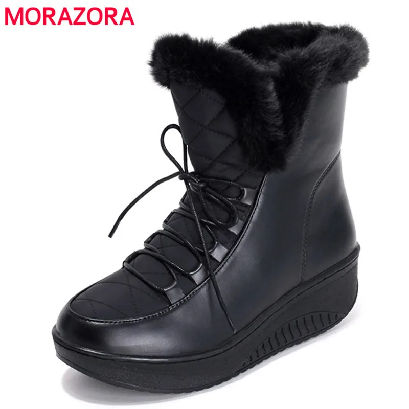 Женские ботинки с мехом на танкетке MORAZORA черные короткие новинка зимнего сезона