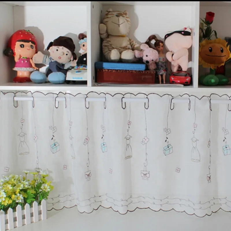 Белые полупрозрачные кофейные короткие занавески полузатемненные для девочек в