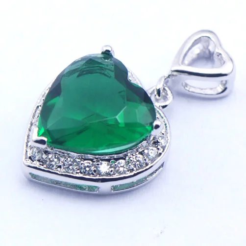 

Женская подвеска из серебра с искусственным изумрудом