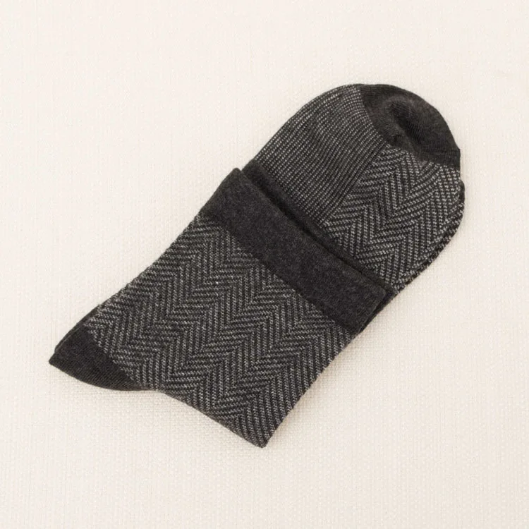 PEONFLY men Cotton Man Day Single New Resist Rise The Ball Thin Strips Grain Business Affairs Leisure Male Socks odd future - Цвет: Dark grey
